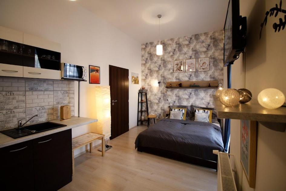 Cosy Studio, 15Min To Old Centre, Self-Check In, Free Wifi, Welcome Drink! Prag Exteriör bild
