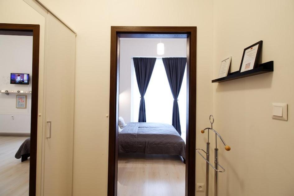 Cosy Studio, 15Min To Old Centre, Self-Check In, Free Wifi, Welcome Drink! Prag Exteriör bild